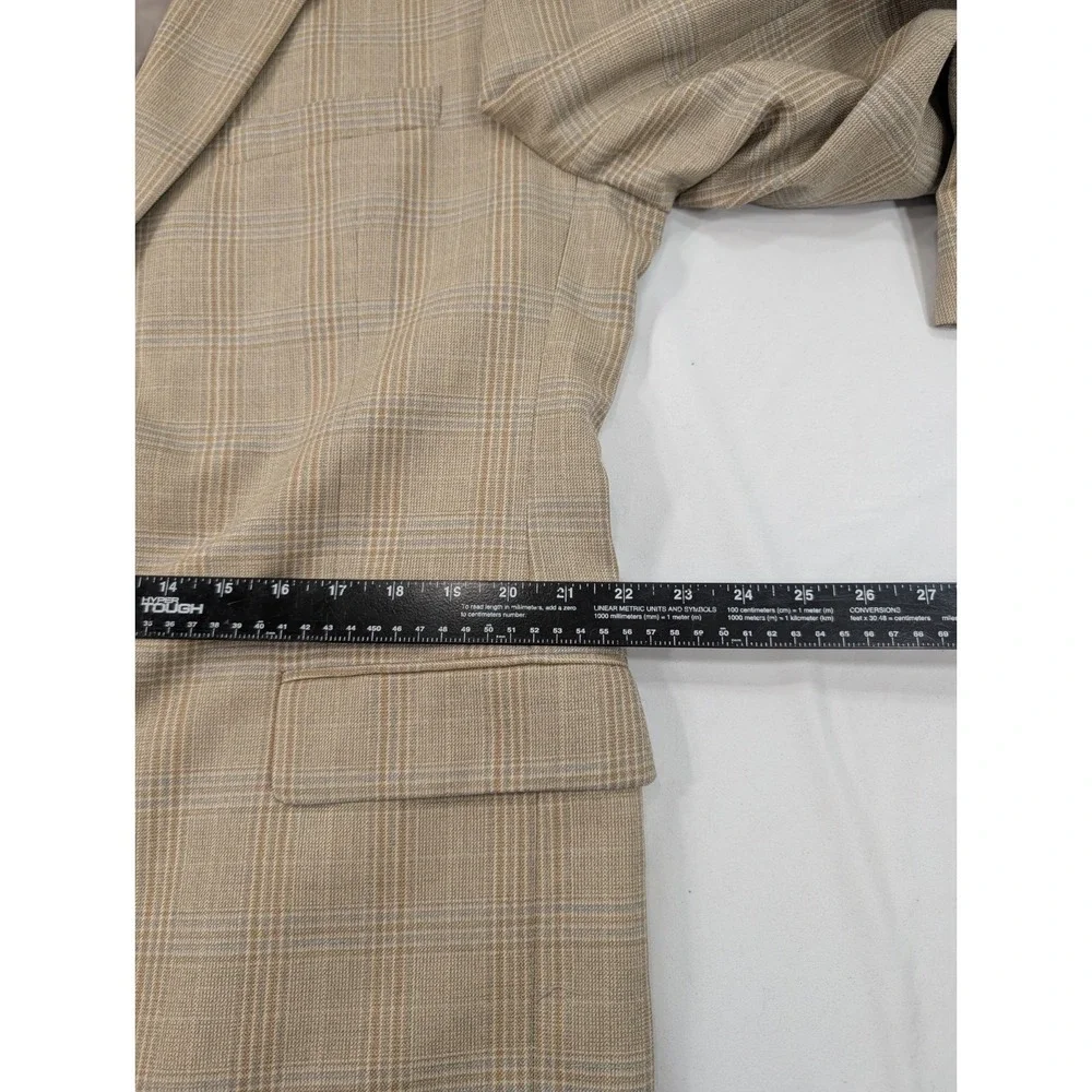 Jos. A. Bank best fitting